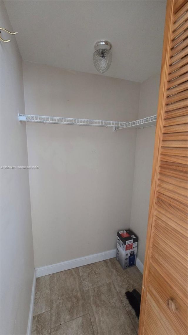 9230 Lagoon Pl , Unit 310, Davie, FL 33324 Photo