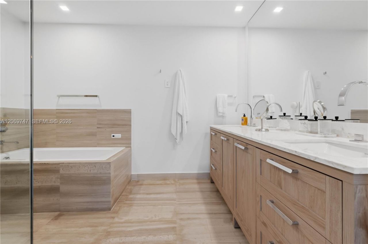 Please Call For Address, Unit 1104S, Key Biscayne, FL 33149 Photo