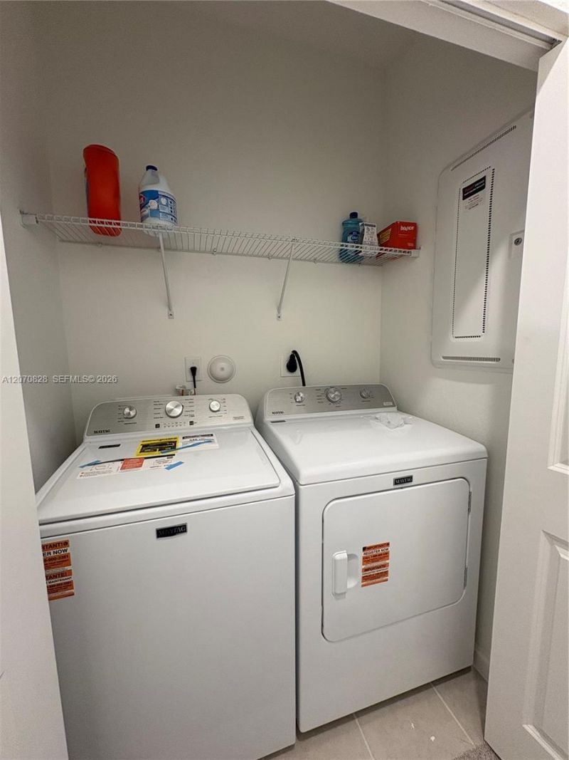 2409 SE 28th St , Homestead, FL 33035 Photo