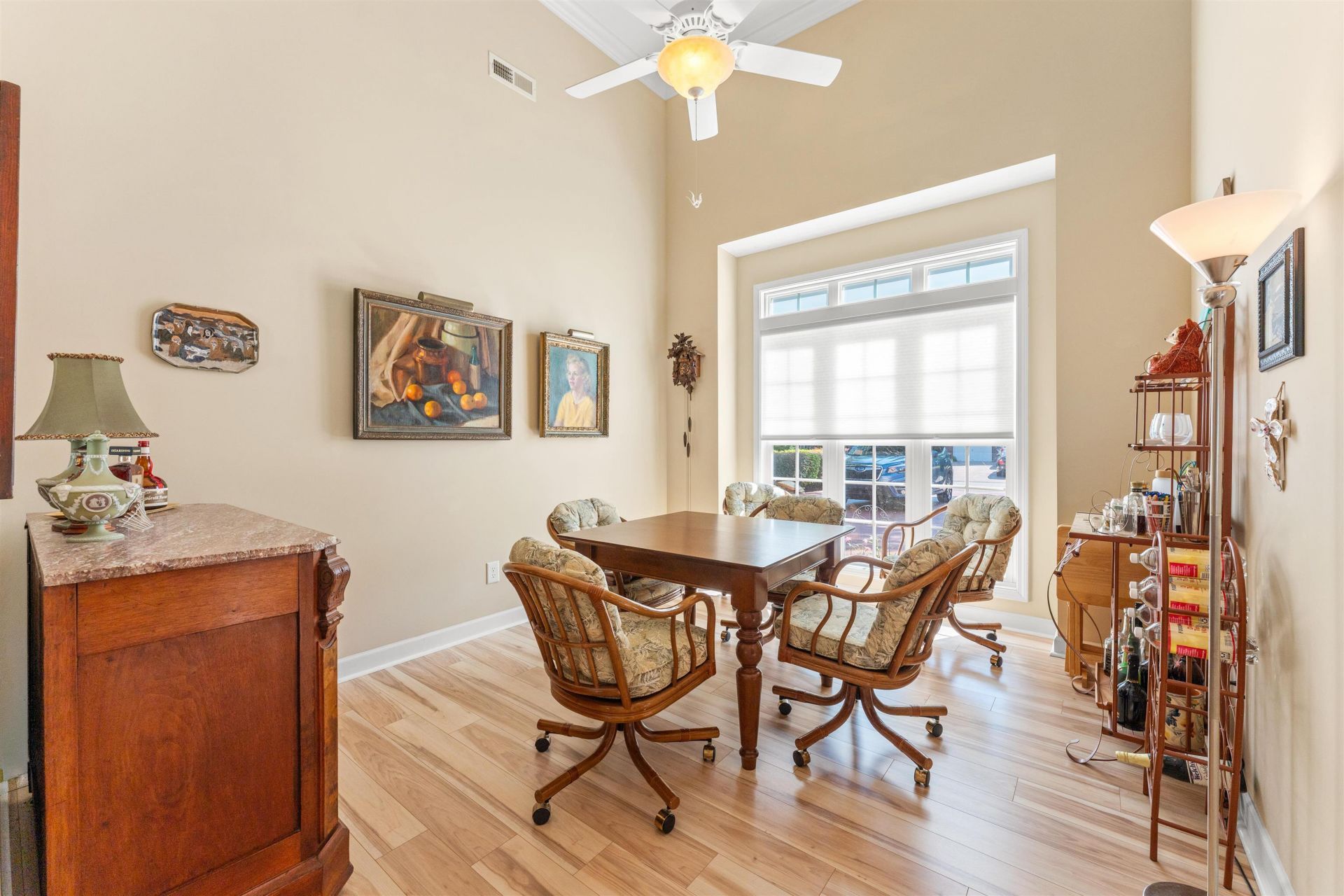 1472 Fox Hollow Way Photo 10