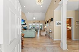 1472 Fox Hollow Way photo 4