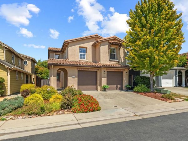 933 Campfire Cir, Rocklin, CA 95765