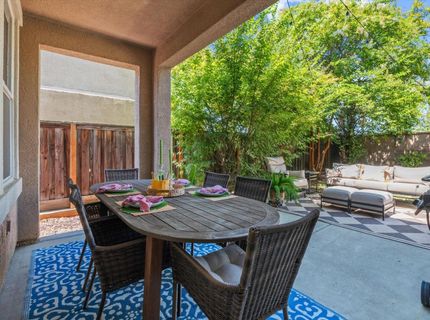 933 Campfire Cir, Rocklin, CA 95765 Photo