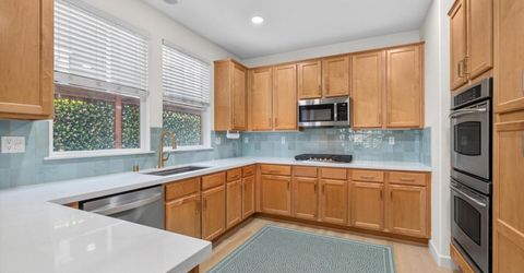 933 Campfire Cir, Rocklin, CA 95765 Photo
