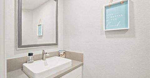 6715 Ashington Way, Elk Grove, CA 95758 Photo