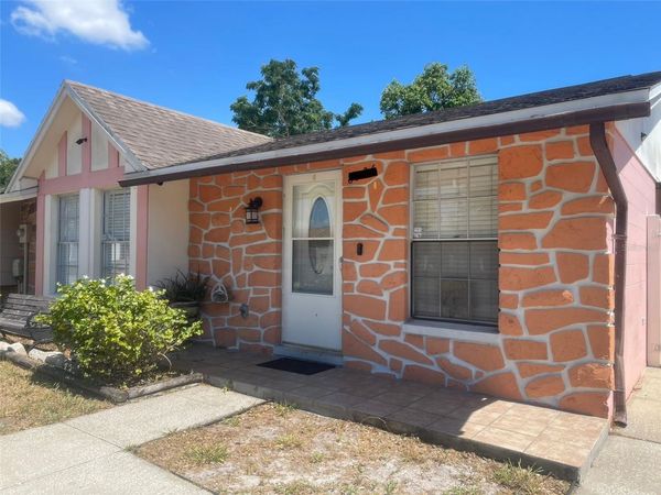8524 CATALINA DRIVE , TAMPA, FL 33615