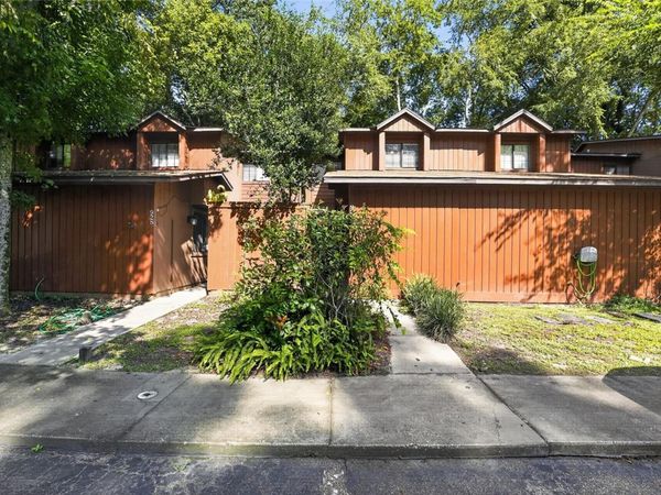 924 SW 57TH DRIVE , GAINESVILLE, FL 32607