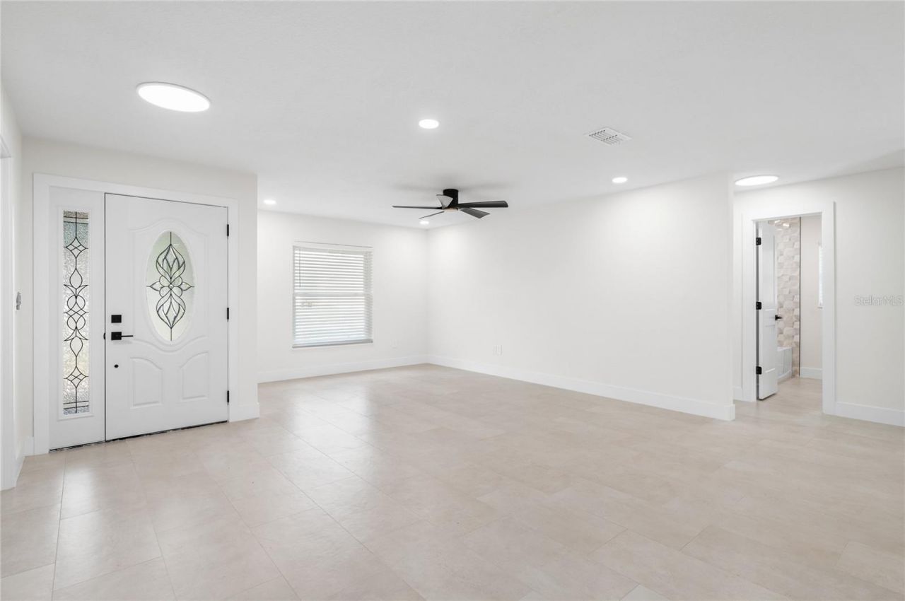 5112 Jeannine Court , Orlando, FL 32807 Photo
