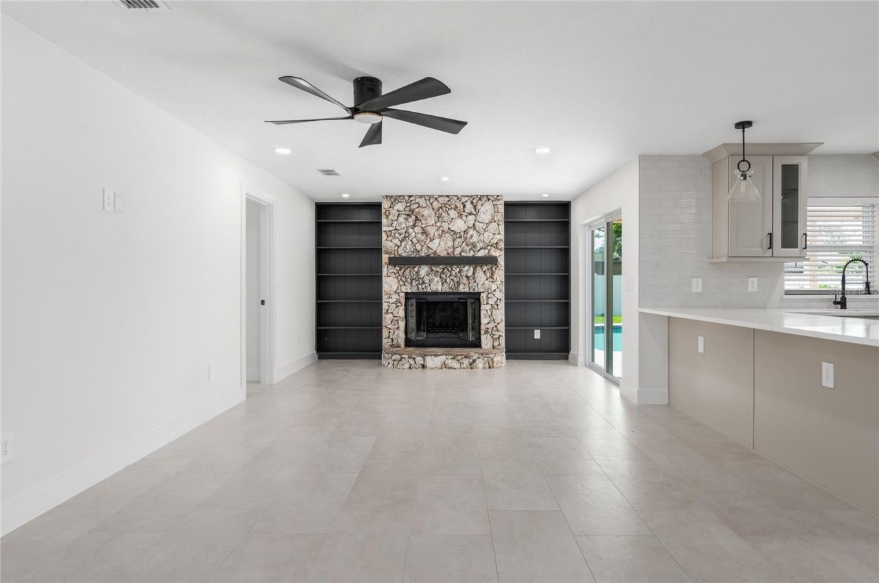 5112 Jeannine Court , Orlando, FL 32807 Photo