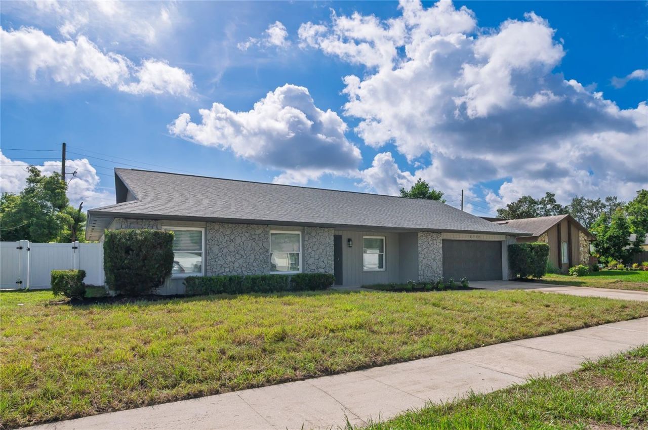 5112 Jeannine Court , Orlando, FL 32807 Photo