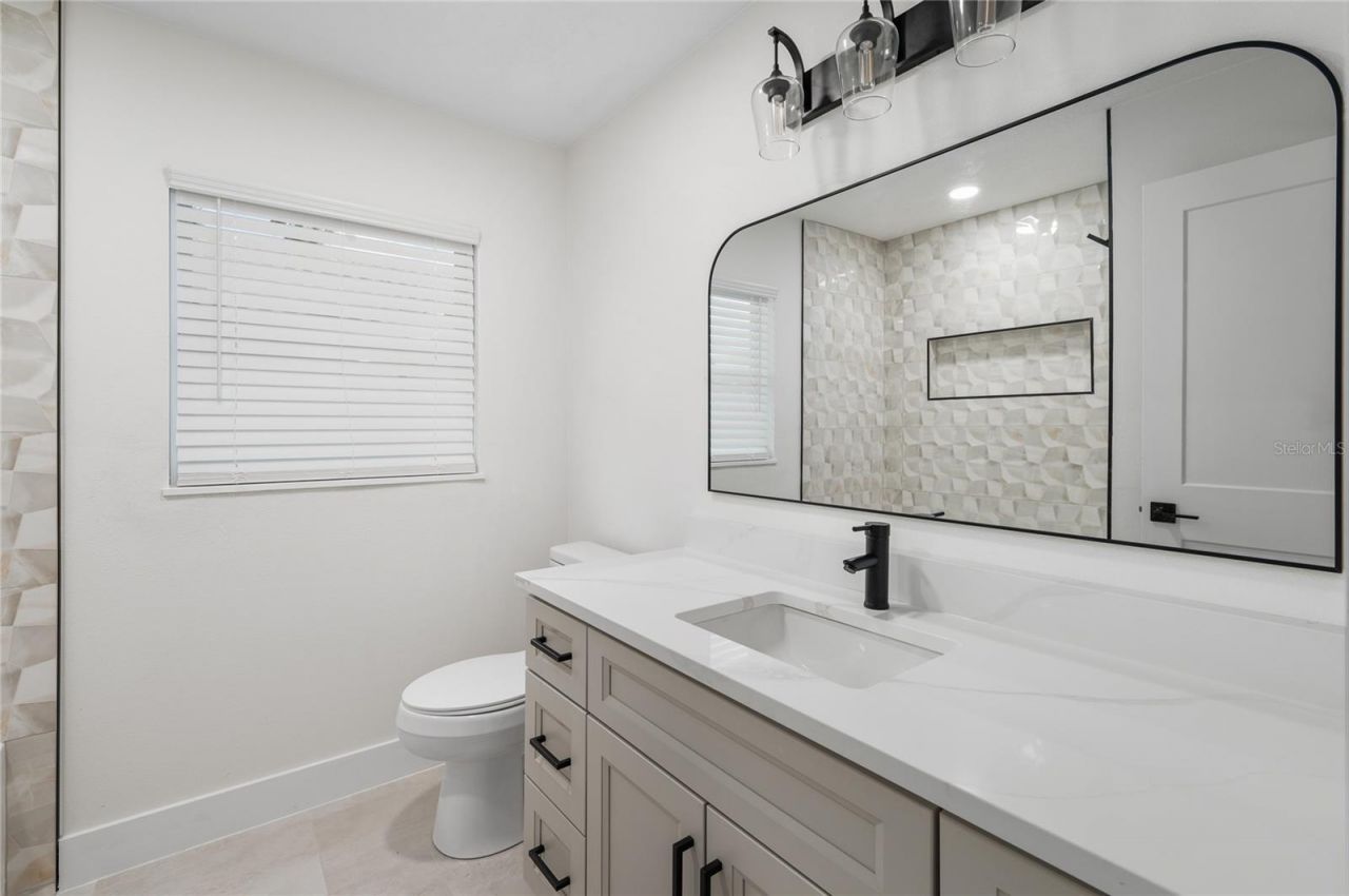 5112 Jeannine Court , Orlando, FL 32807 Photo