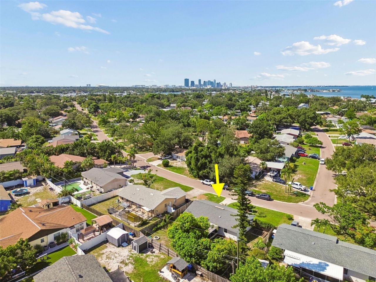4185 Whiting Drive Se, Saint Petersburg, FL 33705 Photo