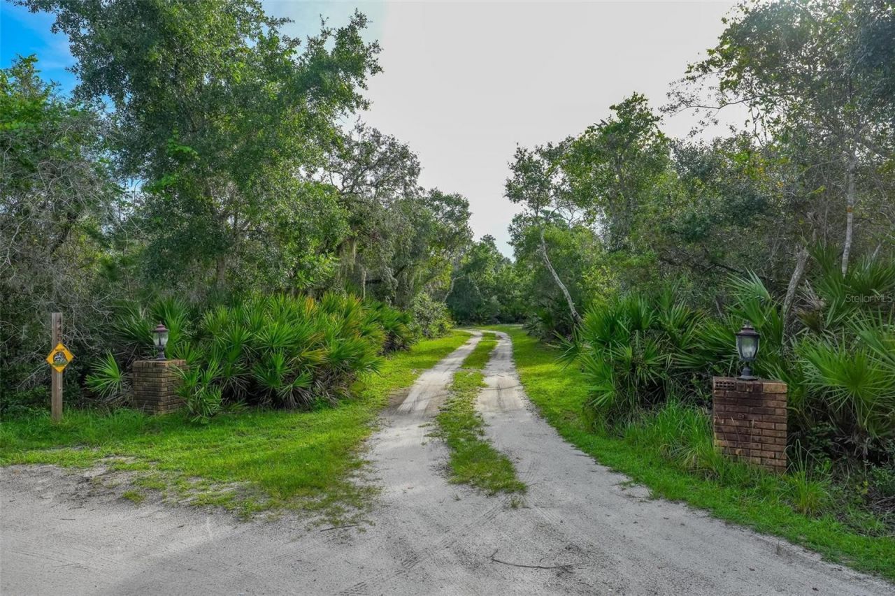 445 Polite Drive , Deltona, FL 32725 Photo