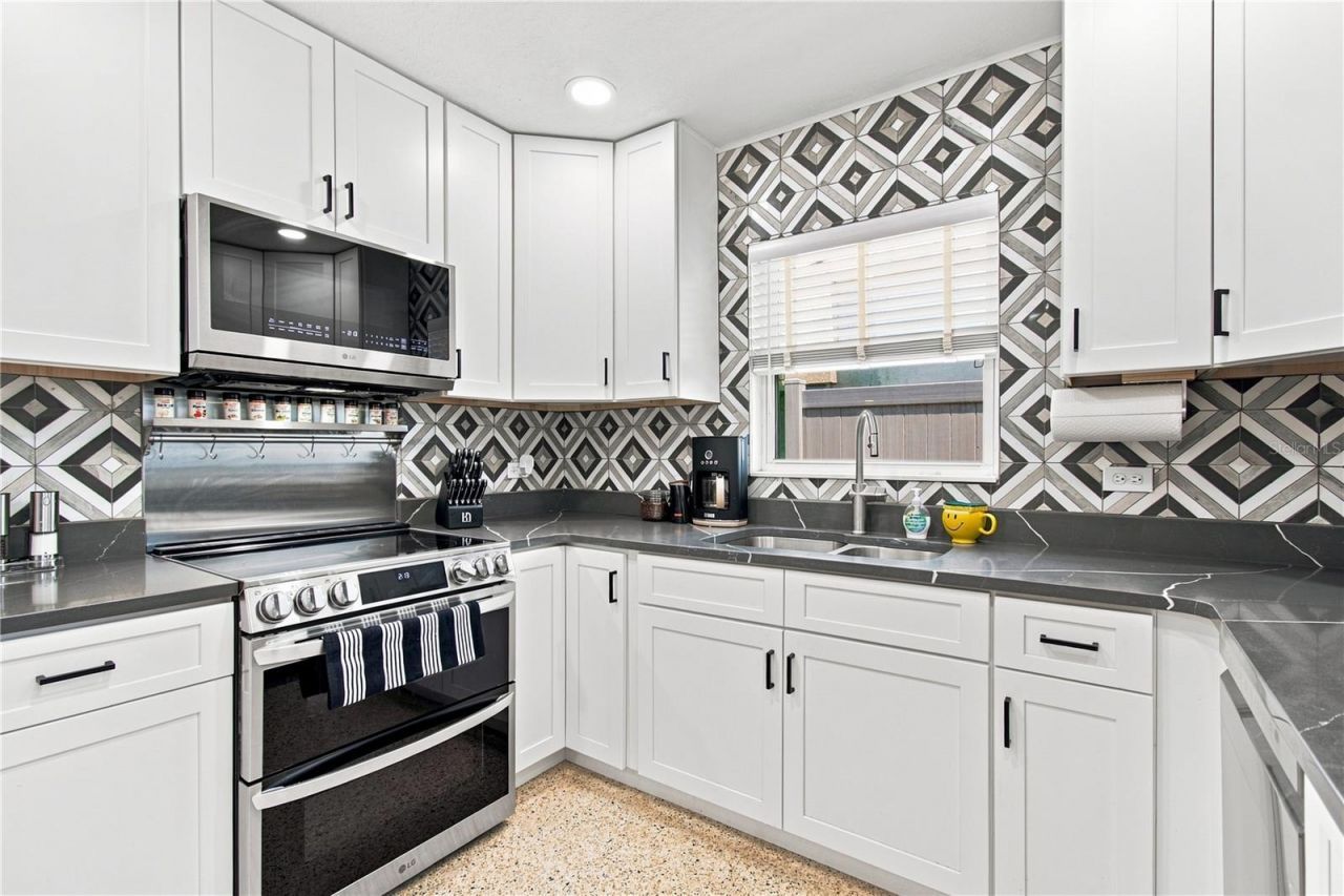 3005 10th Avenue N, Saint Petersburg, FL 33713 Photo