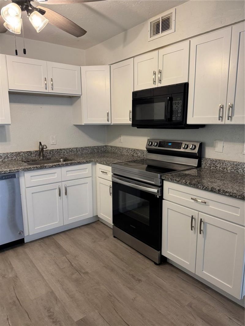 3427 Clark Rd , Unit 127, Sarasota, FL 34231 Photo