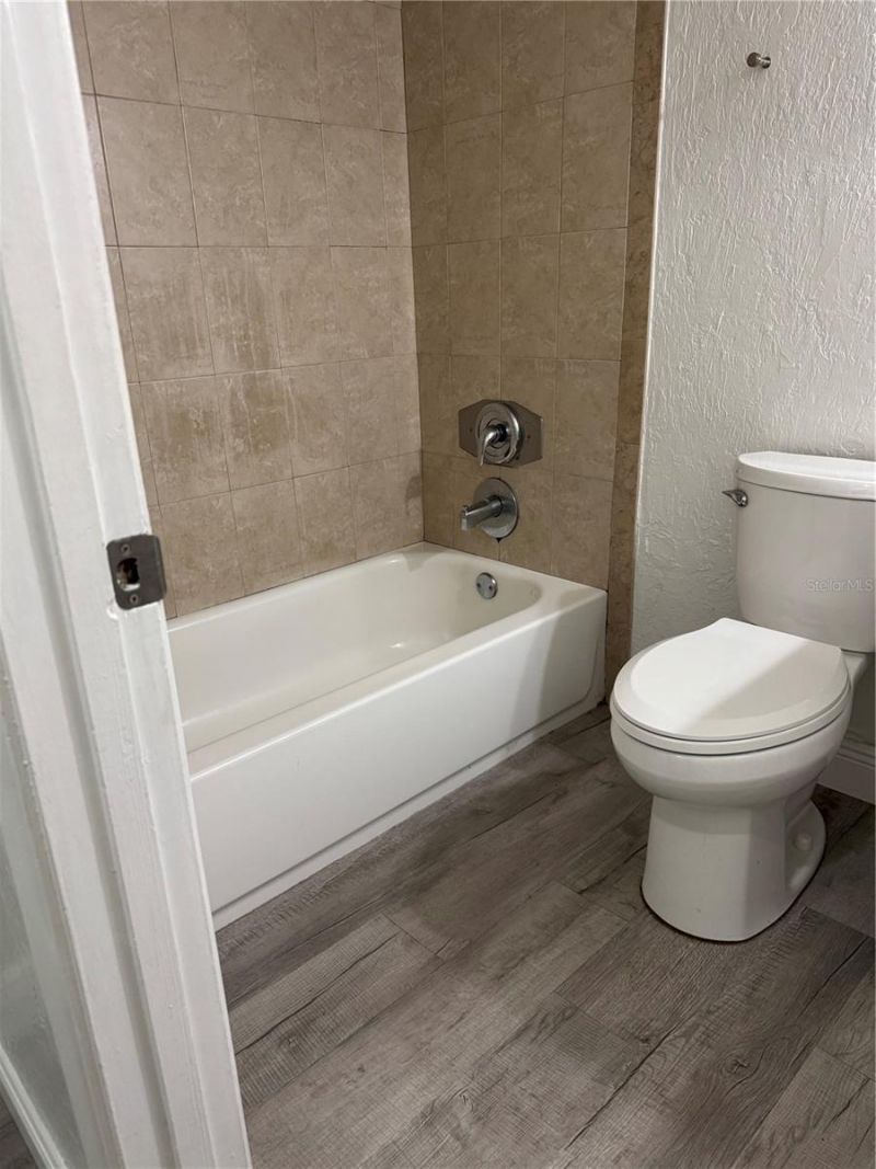 3427 Clark Rd , Unit 127, Sarasota, FL 34231 Photo