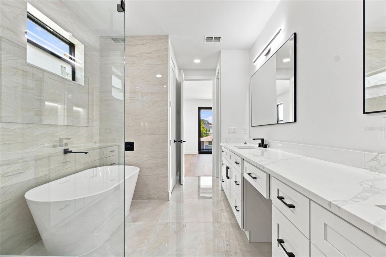 4122 W Nassau Street, Tampa, FL 33607 Photo