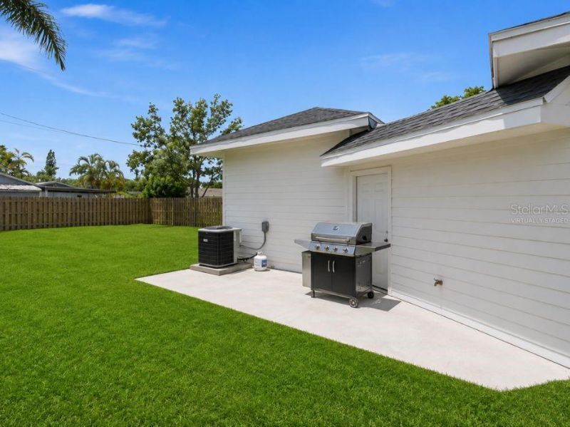 1902 Saint George Drive, Bradenton, FL 34208 Photo