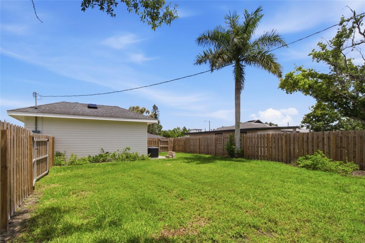 1902 Saint George Drive, Bradenton, FL 34208 Photo