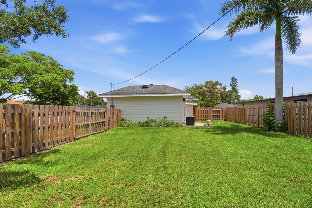 1902 Saint George Drive, Bradenton, FL 34208 Photo