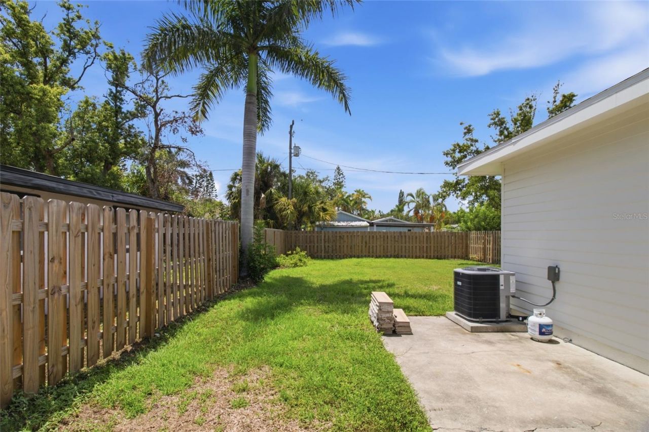 1902 Saint George Drive, Bradenton, FL 34208 Photo