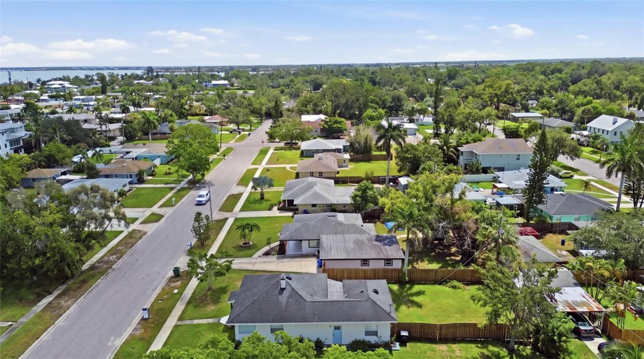 1902 Saint George Drive, Bradenton, FL 34208 Photo