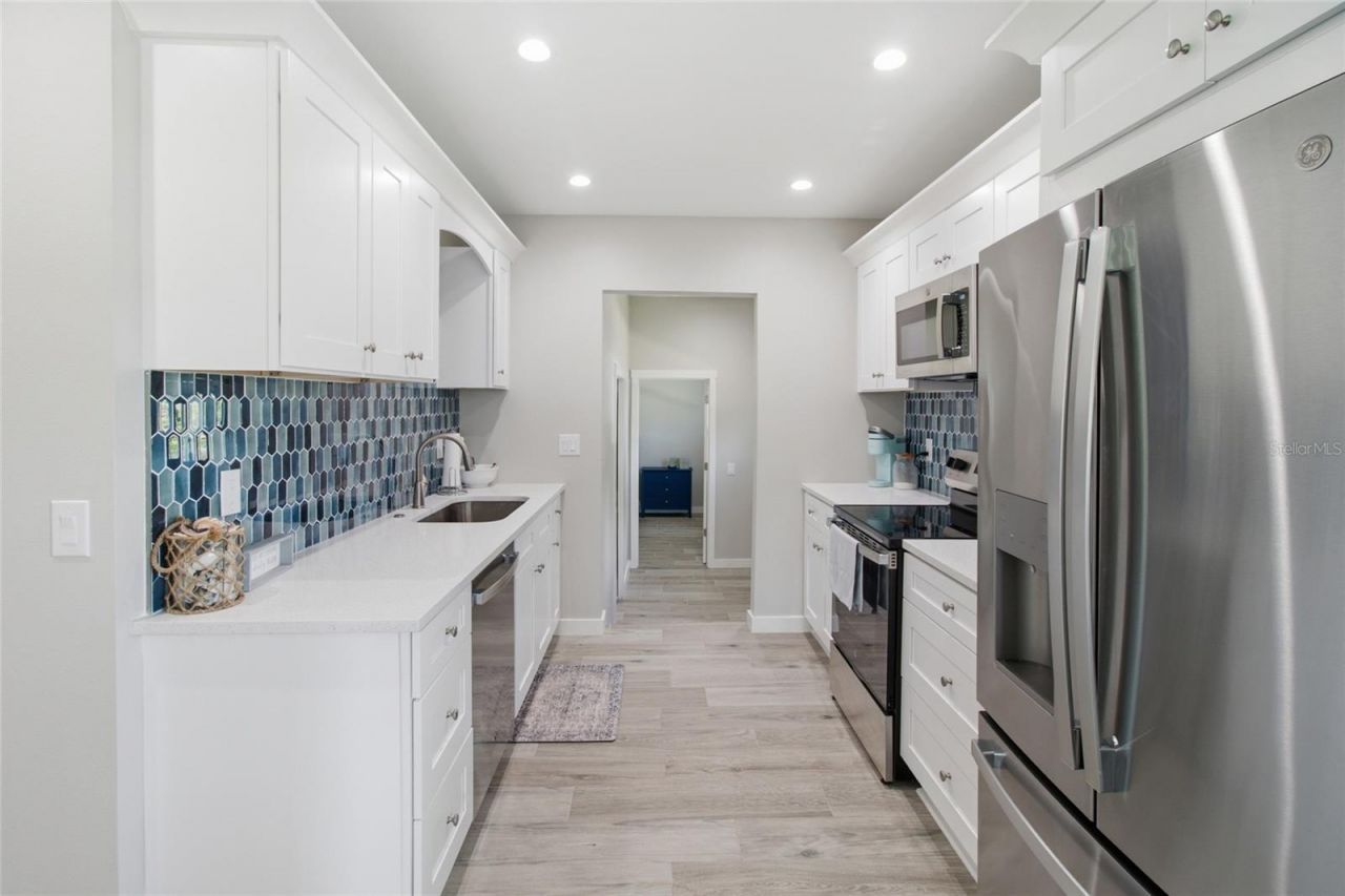 1902 Saint George Drive, Bradenton, FL 34208 Photo