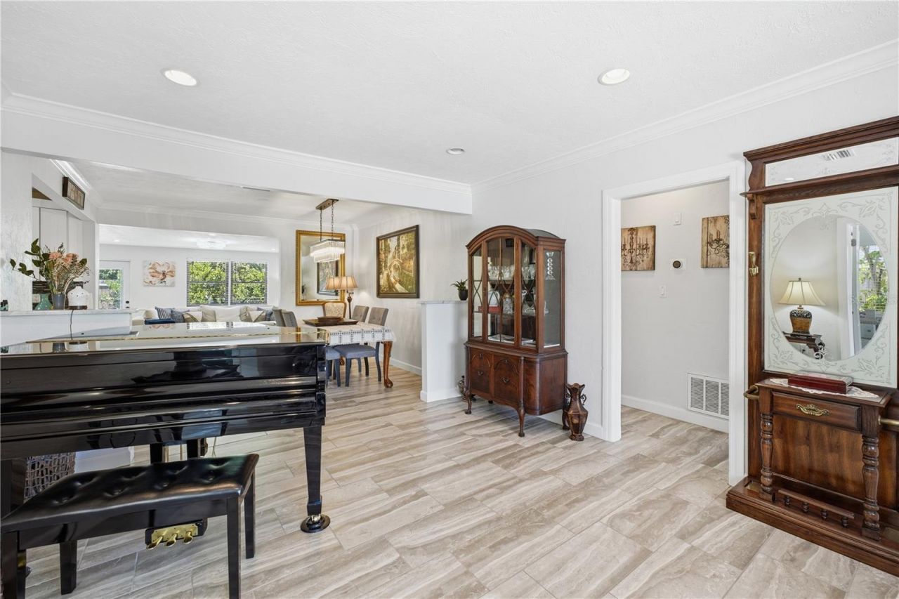 4925 Remington Drive, Sarasota, FL 34234 Photo