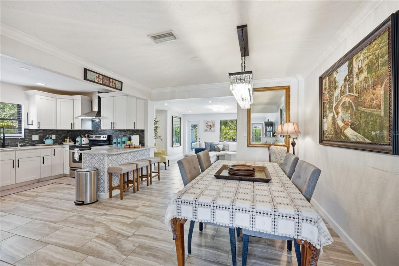 4925 Remington Drive, Sarasota, FL 34234 Photo
