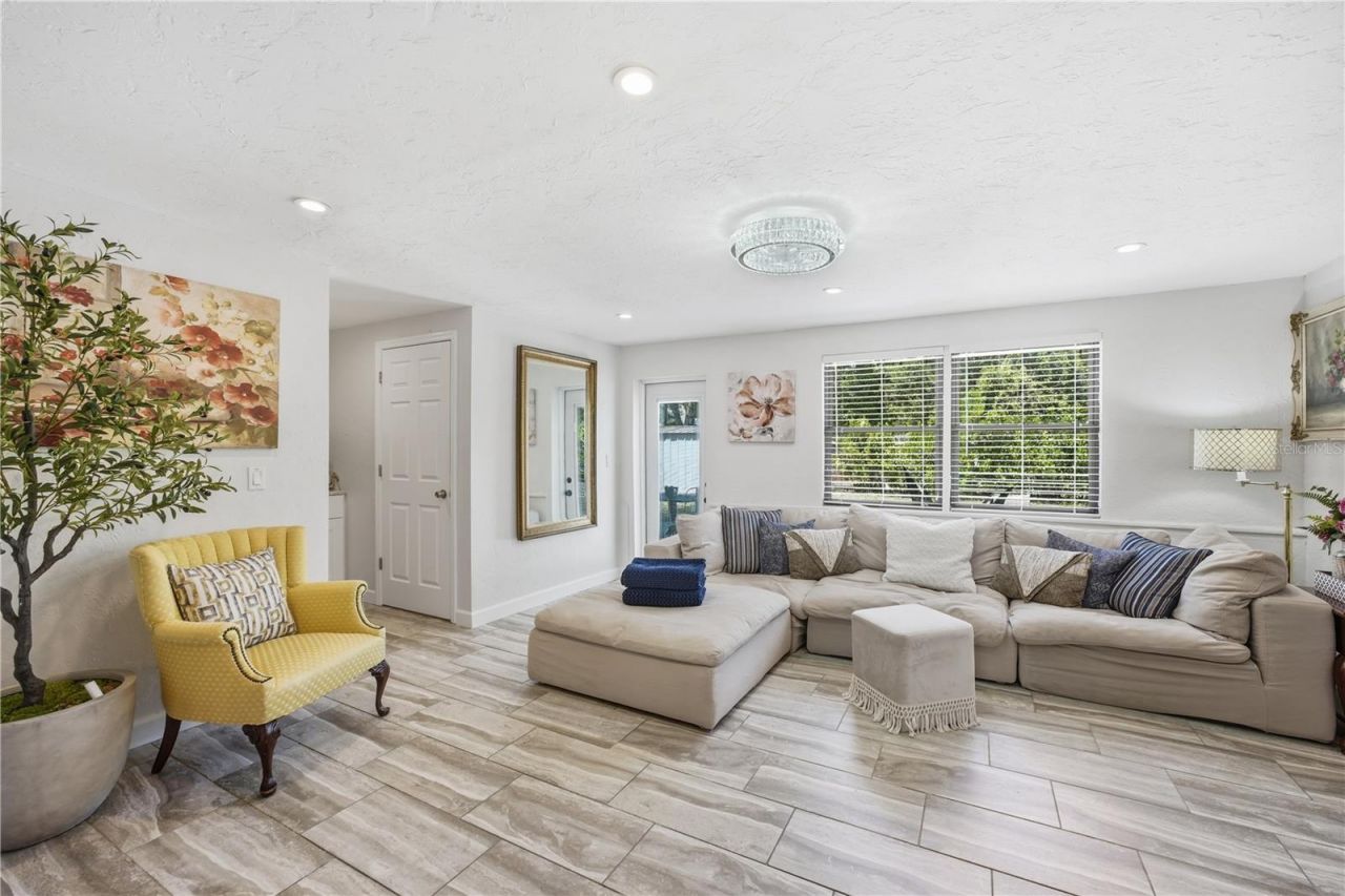 4925 Remington Drive, Sarasota, FL 34234 Photo