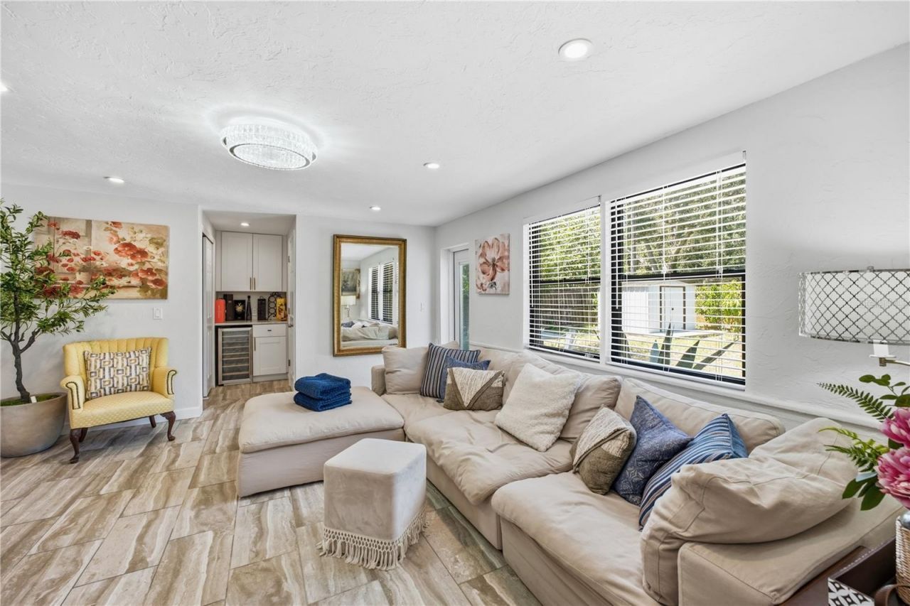 4925 Remington Drive, Sarasota, FL 34234 Photo