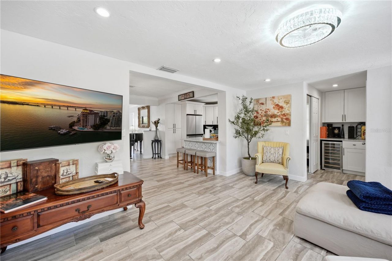 4925 Remington Drive, Sarasota, FL 34234 Photo