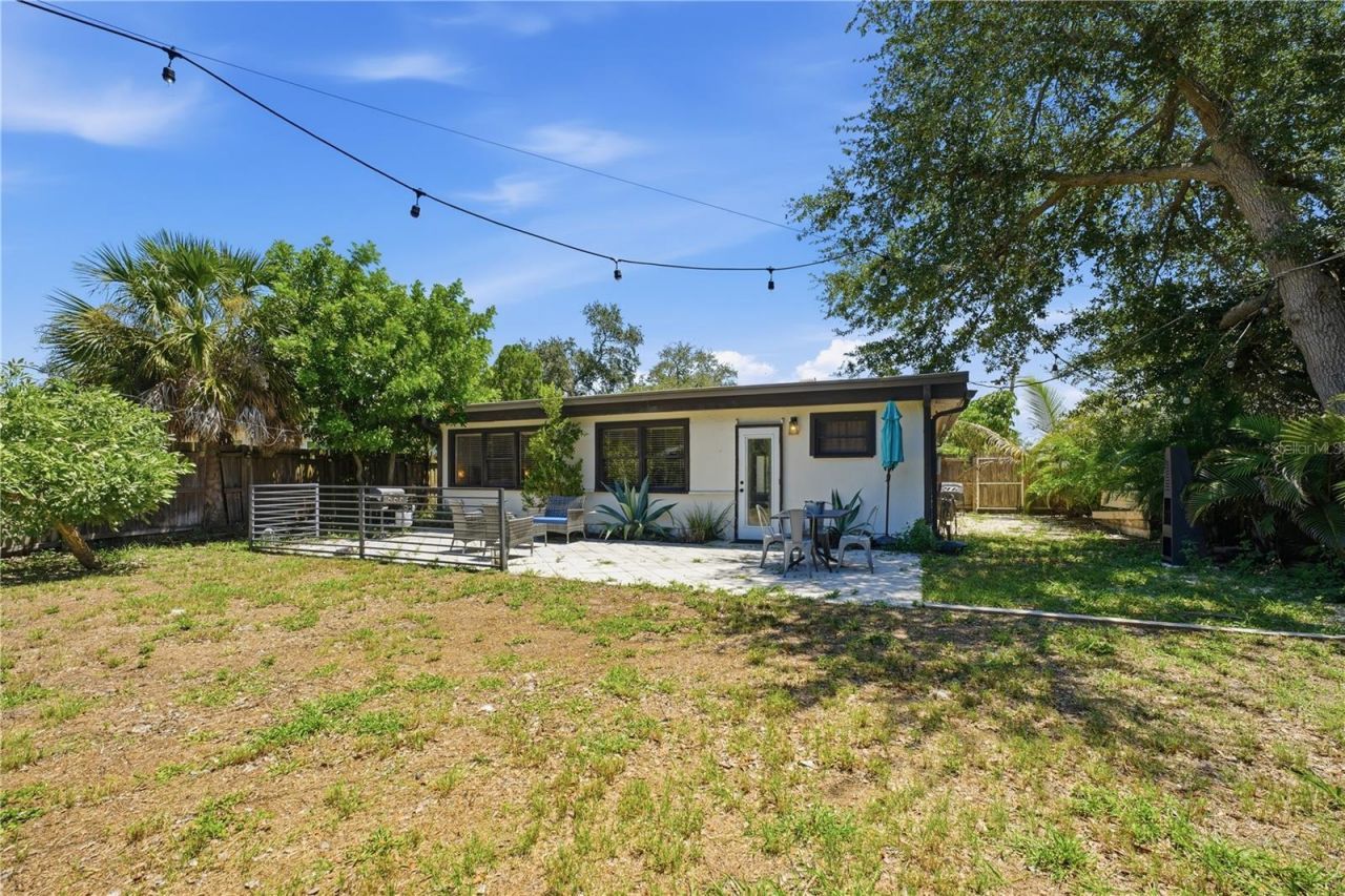 4925 Remington Drive, Sarasota, FL 34234 Photo
