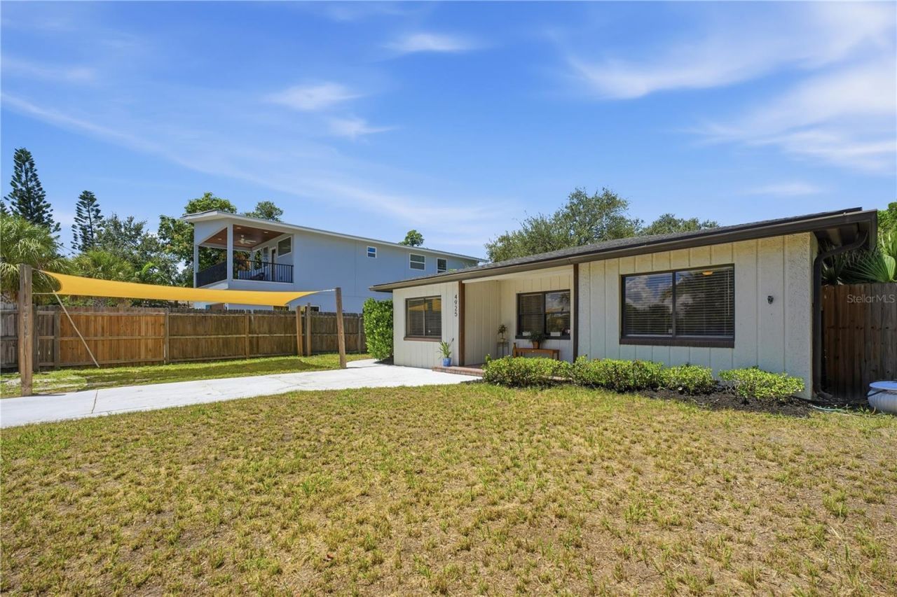 4925 Remington Drive, Sarasota, FL 34234 Photo