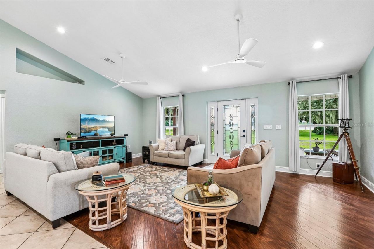 408 Holloway Road, Plant City, FL 33567 Photo