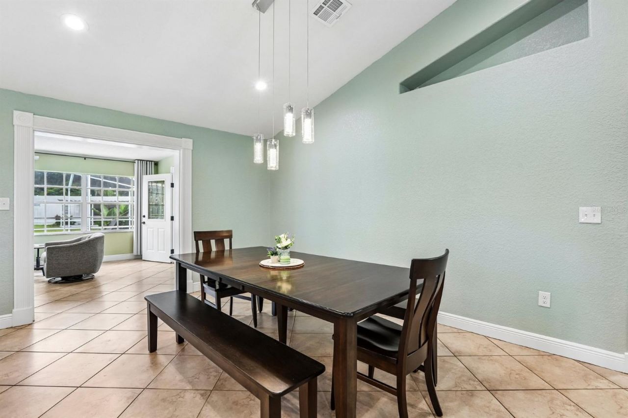 408 Holloway Road, Plant City, FL 33567 Photo