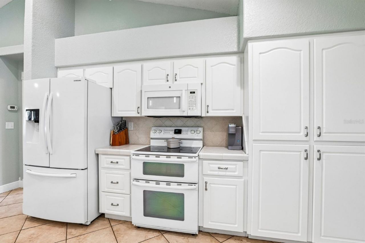 408 Holloway Road, Plant City, FL 33567 Photo