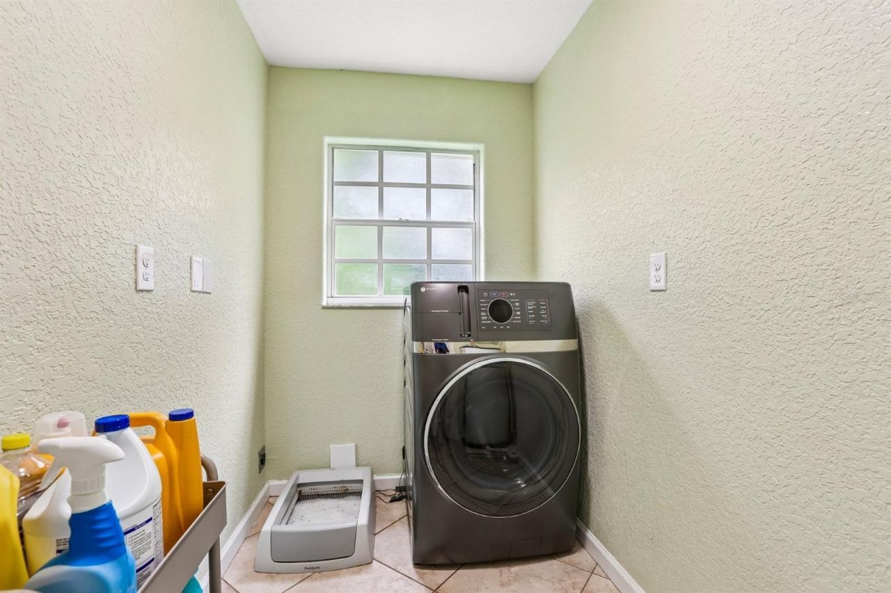 408 Holloway Road, Plant City, FL 33567 Photo