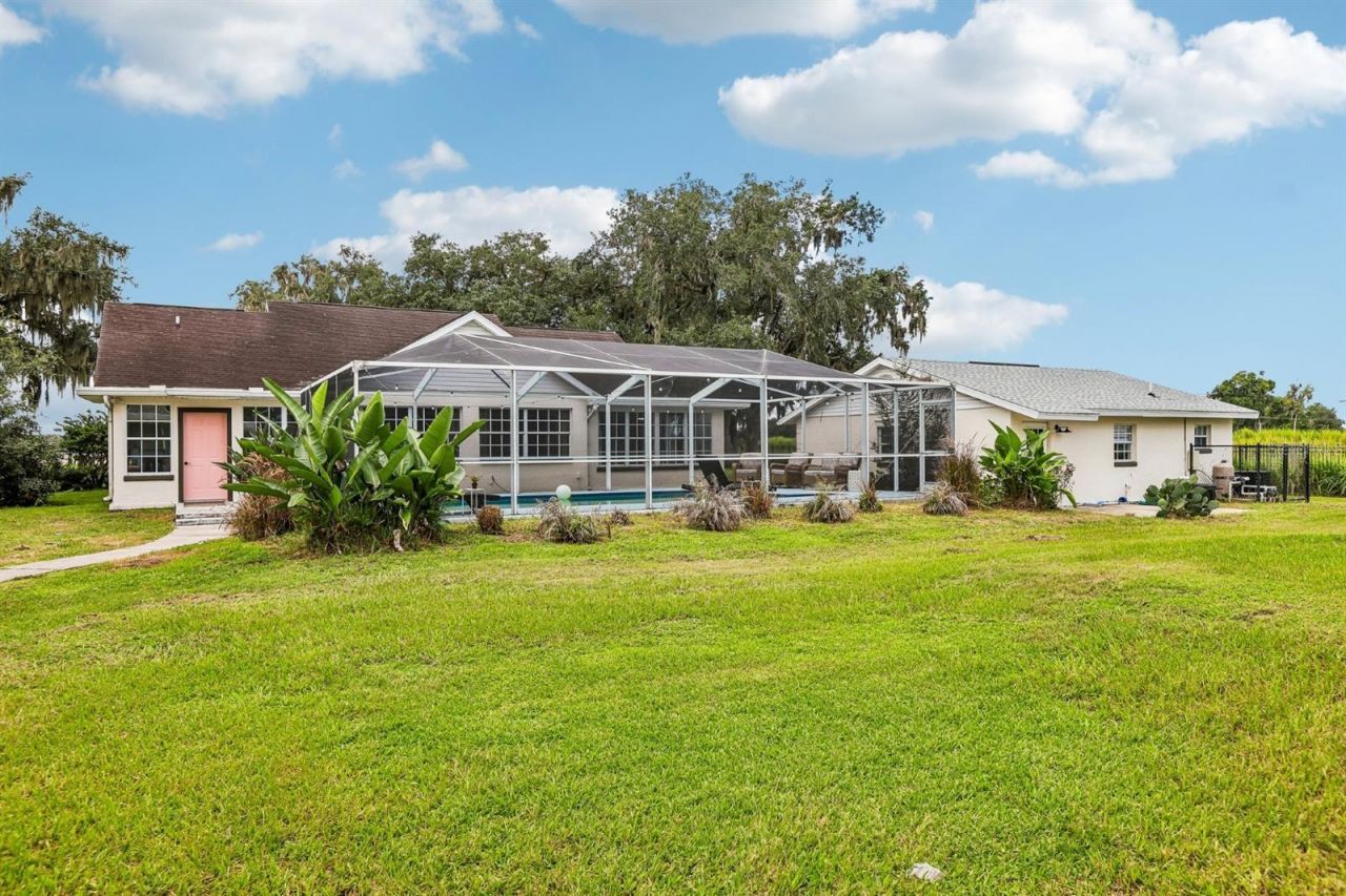 408 Holloway Road, Plant City, FL 33567 Photo