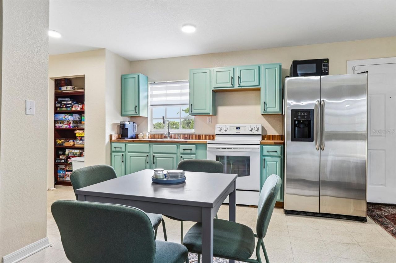 408 Holloway Road, Plant City, FL 33567 Photo