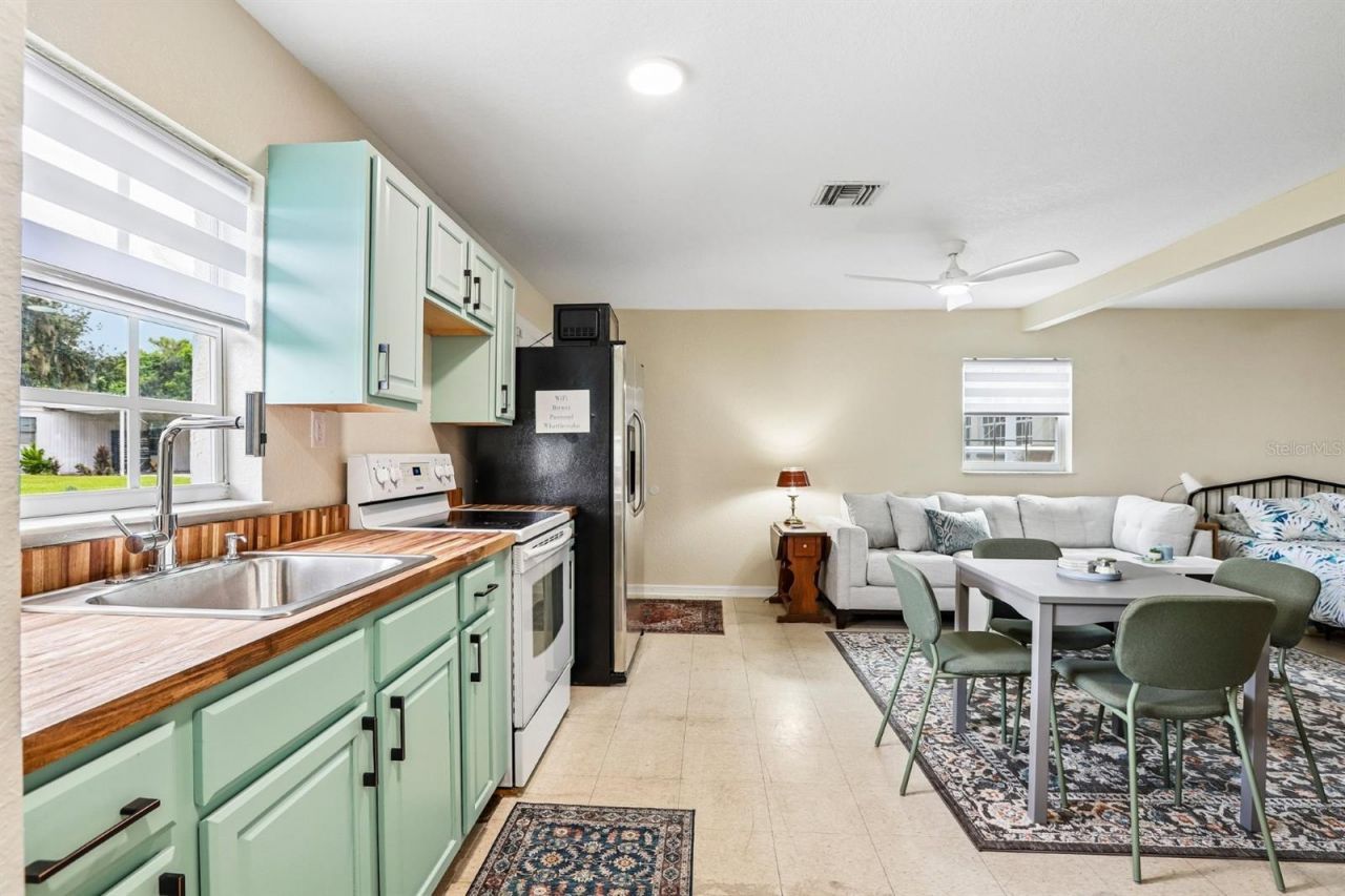 408 Holloway Road, Plant City, FL 33567 Photo