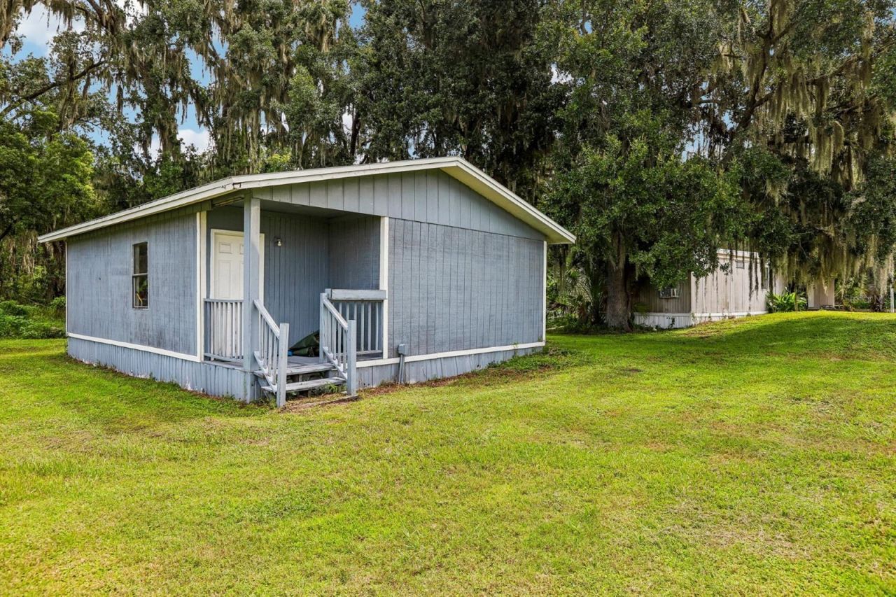 408 Holloway Road, Plant City, FL 33567 Photo