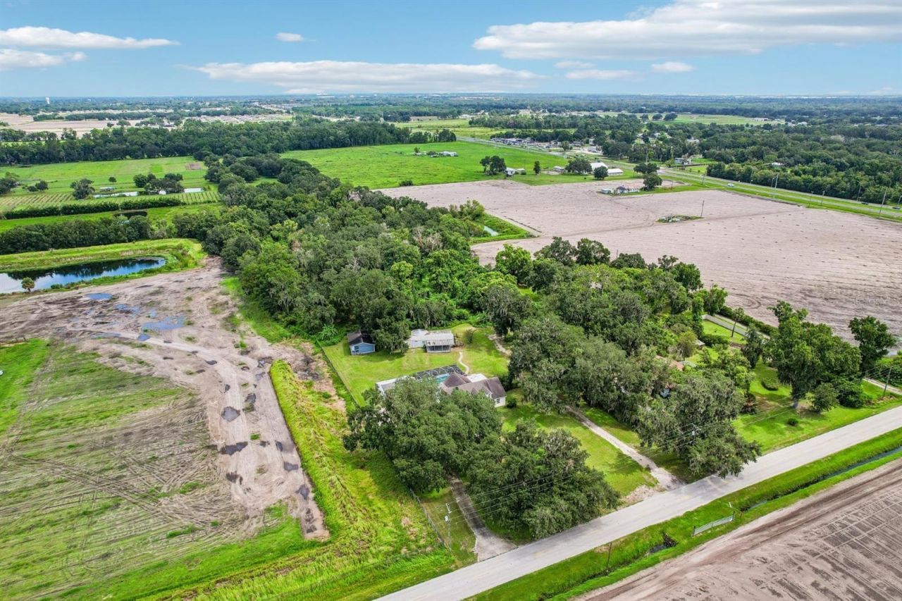 408 Holloway Road, Plant City, FL 33567 Photo