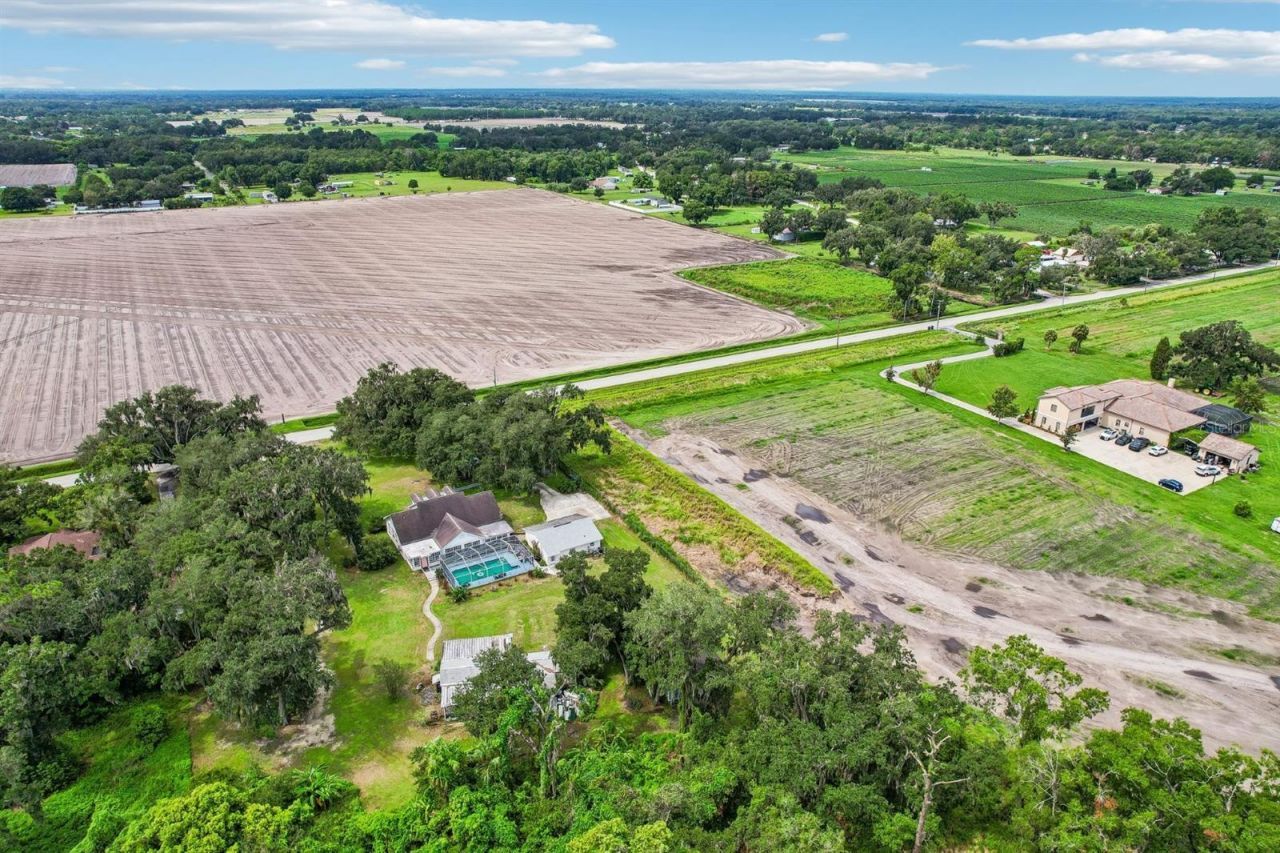 408 Holloway Road, Plant City, FL 33567 Photo