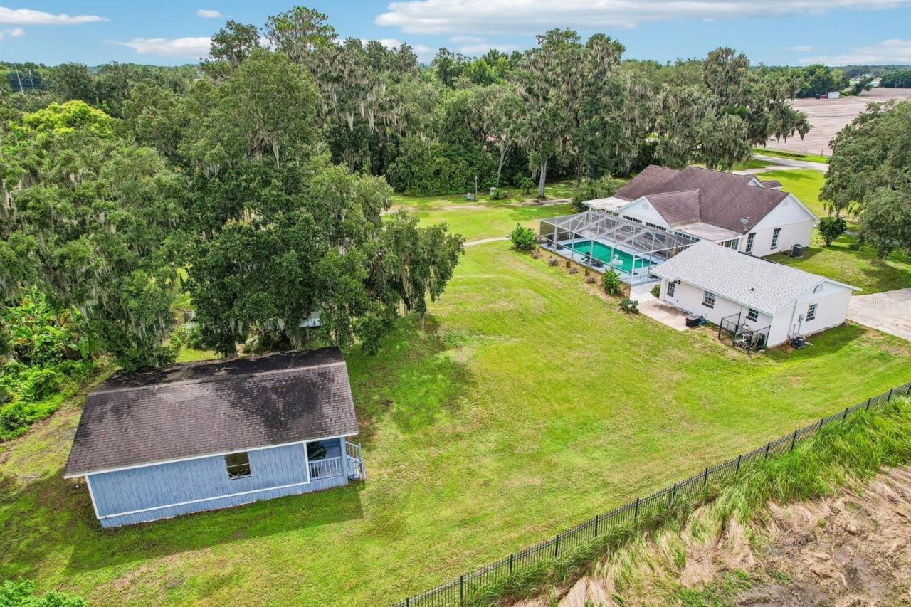 408 Holloway Road, Plant City, FL 33567 Photo