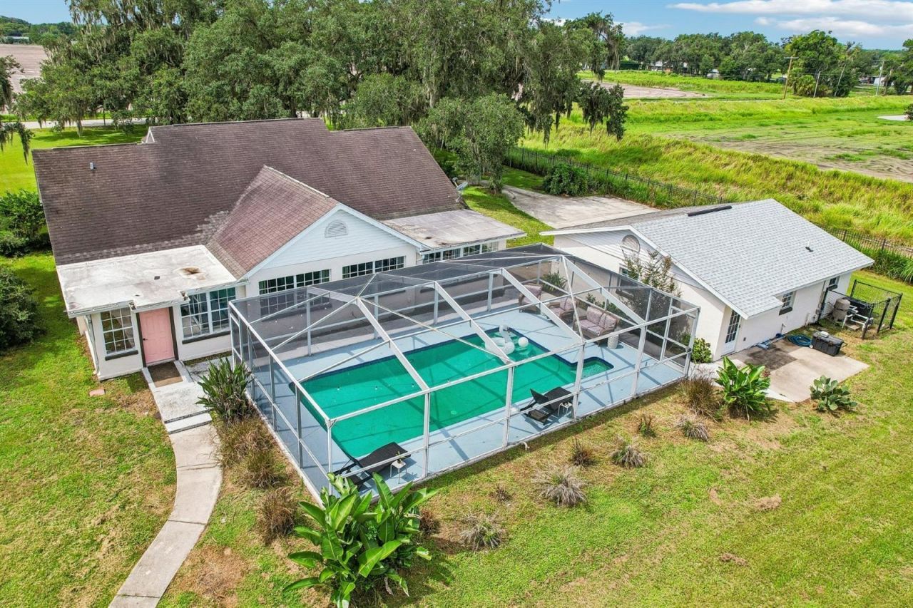 408 Holloway Road, Plant City, FL 33567 Photo
