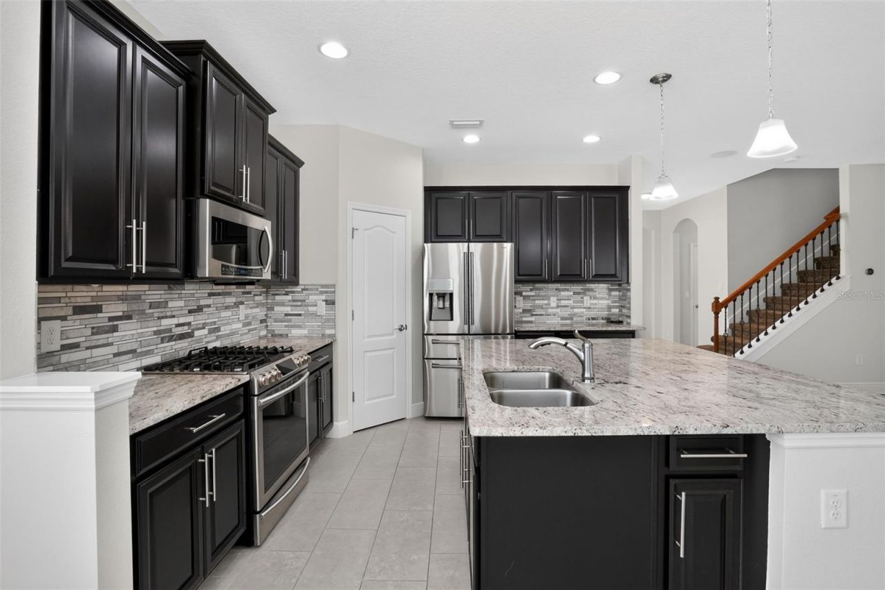 11014 Spring Point Circle , Riverview, FL 33579 Photo