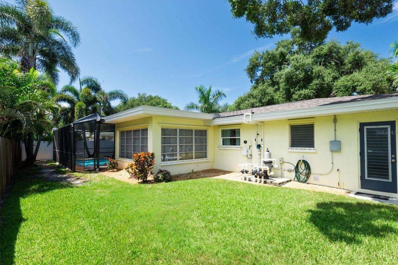 1901 Marlin Drive, Belleair Bluffs, FL 33770 Photo