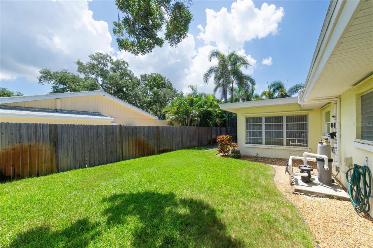 1901 Marlin Drive, Belleair Bluffs, FL 33770 Photo