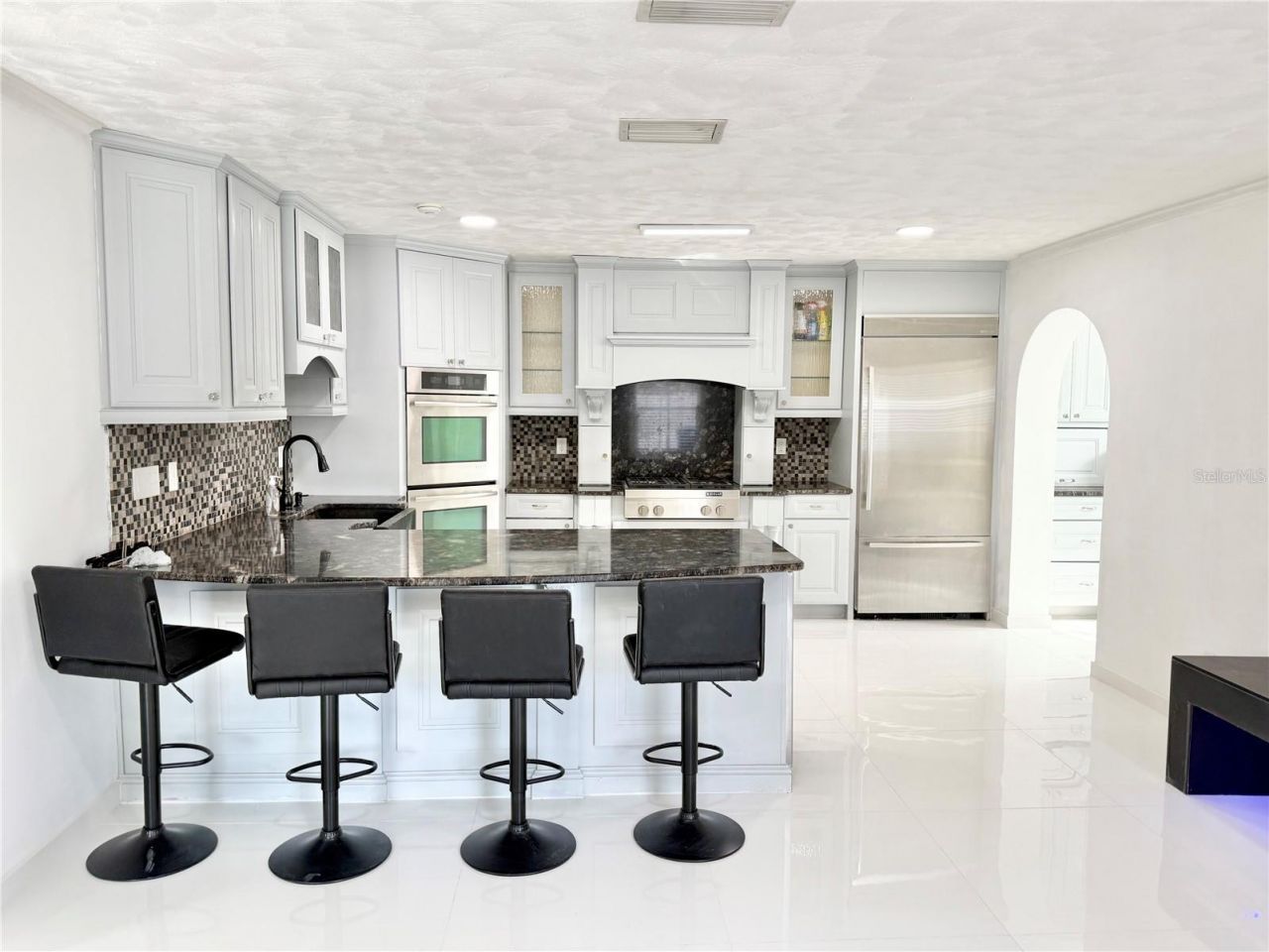 6710 Myrna Drive, Tampa, FL 33619 Photo